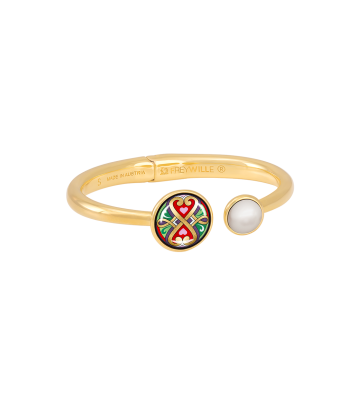 Spring Bracelet with Pearl