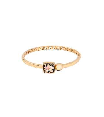 Golden Square Clasp Bracelet
