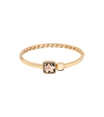 Golden Square Clasp Bracelet