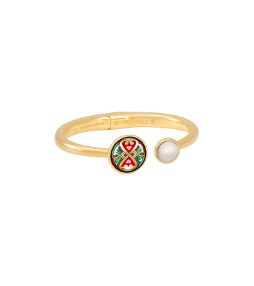 Spring Bracelet with Pearl