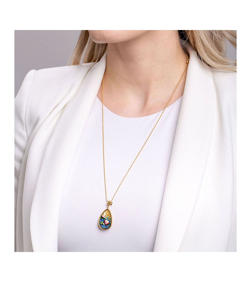 Almond Pendant & Ball Chain