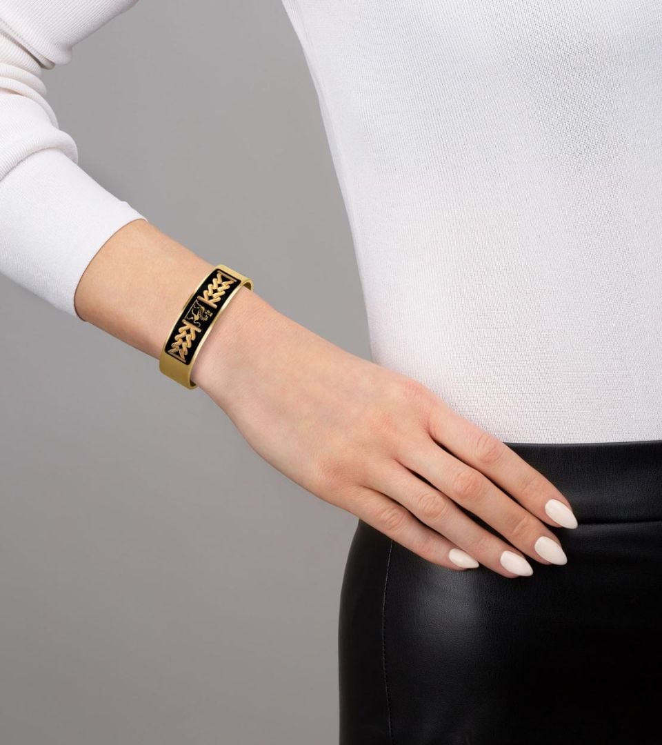 Clasp Bangle Mono