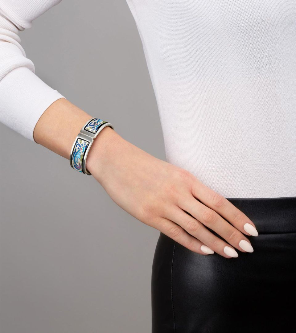 Clasp Bangle Regina