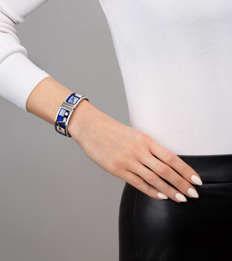 Clasp Bangle Regina