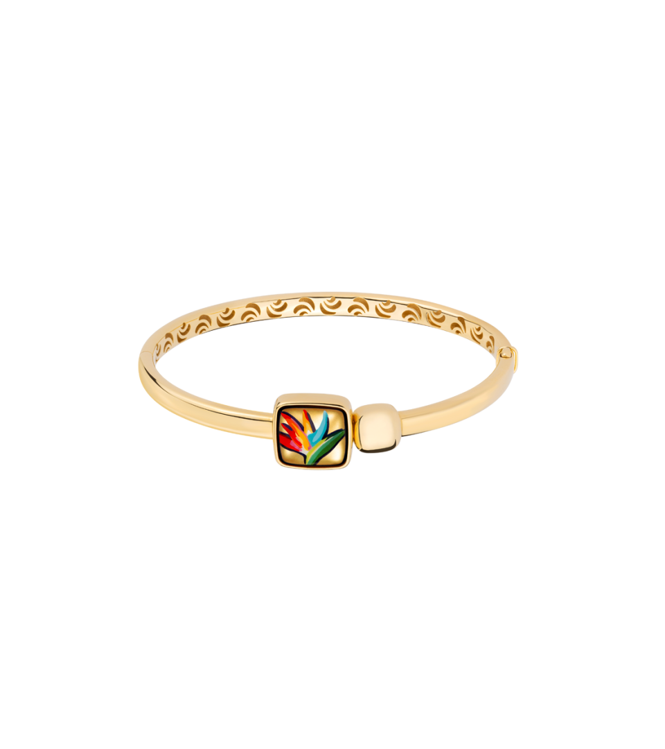 Golden Square Clasp Bracelet