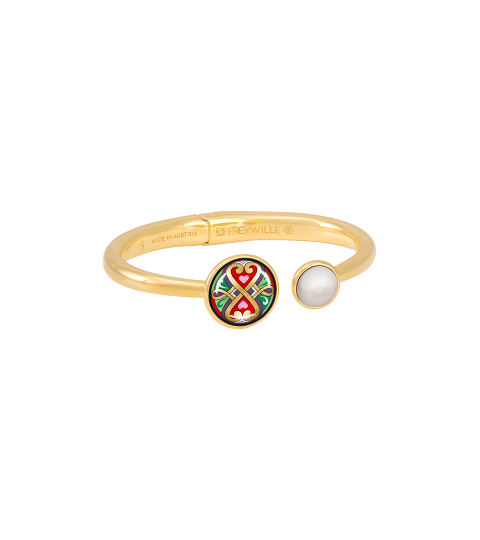 Spring Bracelet with Pearl